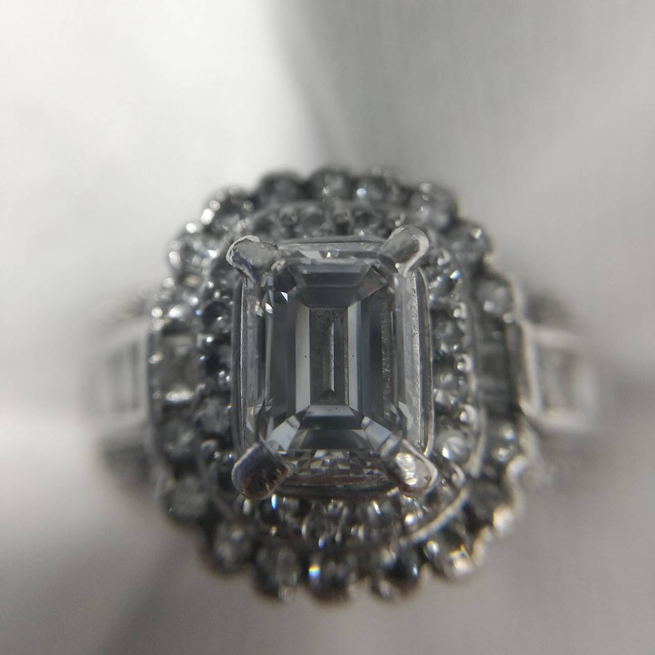 pt900ダイヤモンドリングをお買取り致しました。
