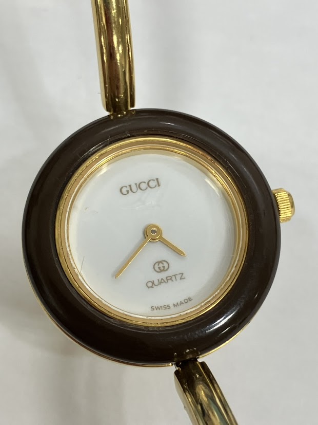 グッチチェンジベゼル時計をお買取り致しました。