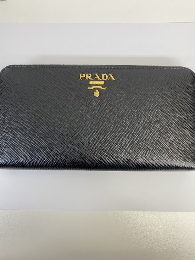 プラダの長財布をお買取り致しました！