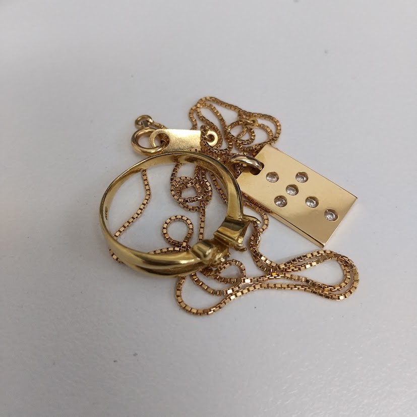 k18貴金属まとめをお買取り致しました。