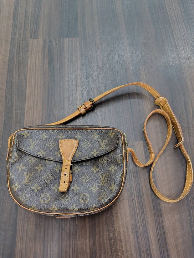 ヴィトン ジュヌフィーユM51226をお買取り致しました。