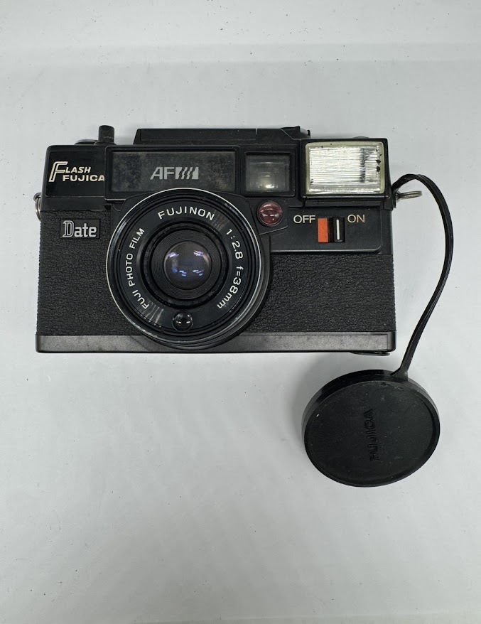 フラッシュフジカDaiteカメラをお買取り致しました。