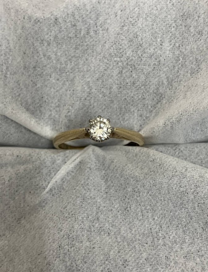 k18ダイヤリングをお買取り致しました。