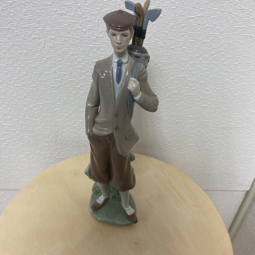 リヤドロの置物をお買取り致しました!