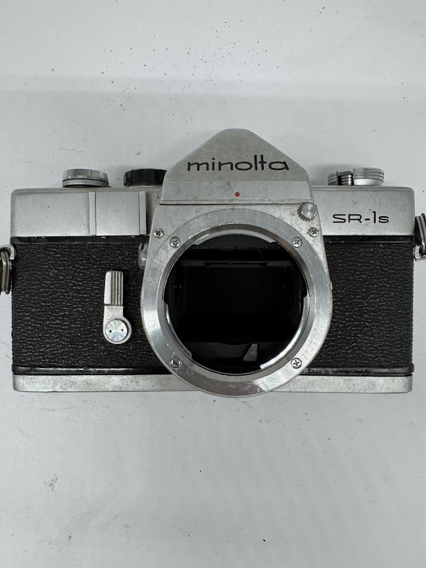 ミノルタのフィルムカメラSR-1sをお買取り致しました。