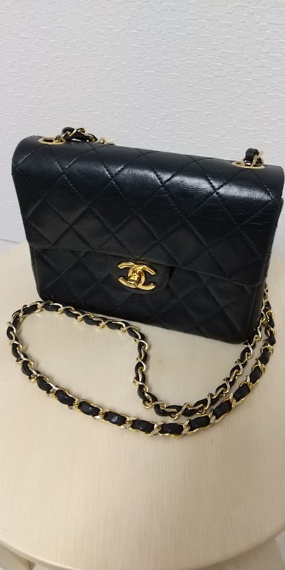シャネルのミニマトラッセをお買取り致しました!