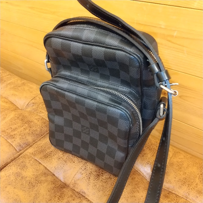 ルイヴィトンのダミエショルダーバッグをお買取り致しました！