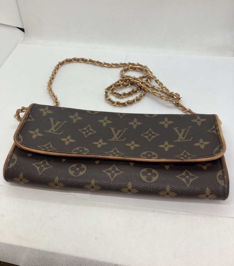 ルイヴィトンのポシェットツインをお買取り致しました！