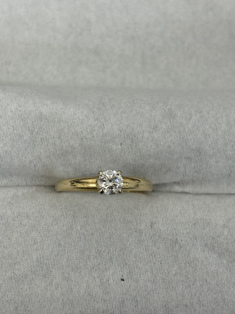 K18のダイヤモンド付きリングをお買取り致しました！