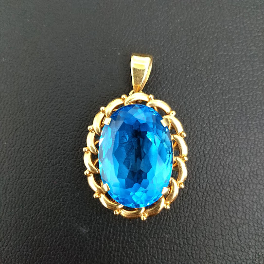 ブルートパーズのペンダントトップをお買取り致しました！