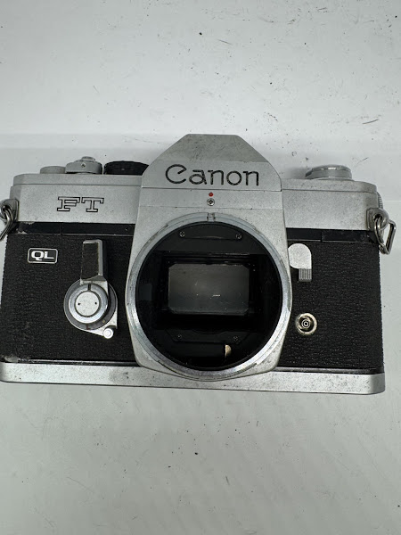 キャノンのカメラをお買取り致しました！