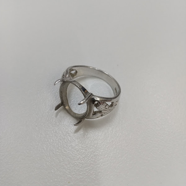 Pt900のリングをお買取り致しました！