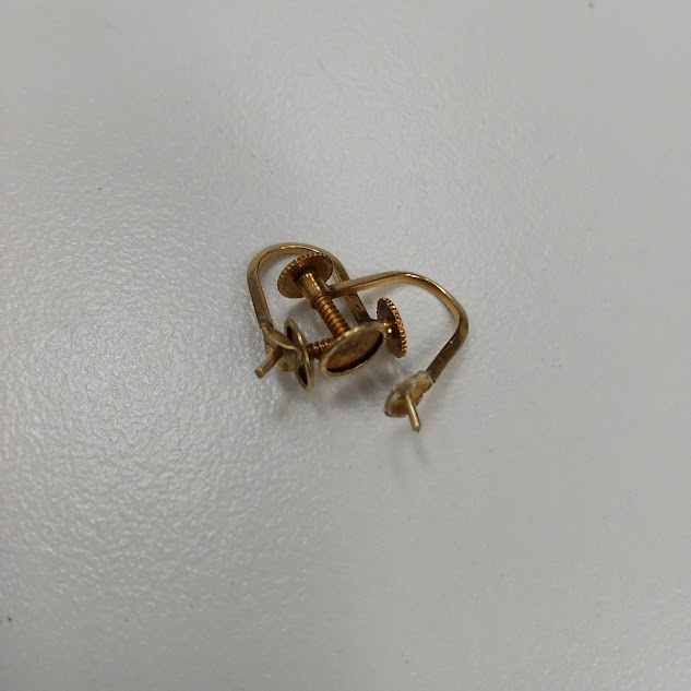 K18のピアスをお買取り致しました！