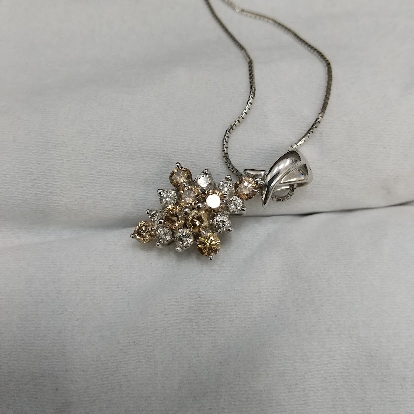 Pt900メレダイヤトップネックレスをお買取り致しました！