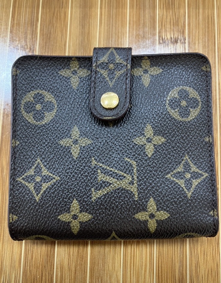 ルイヴィトンの財布をお買取り致しました！