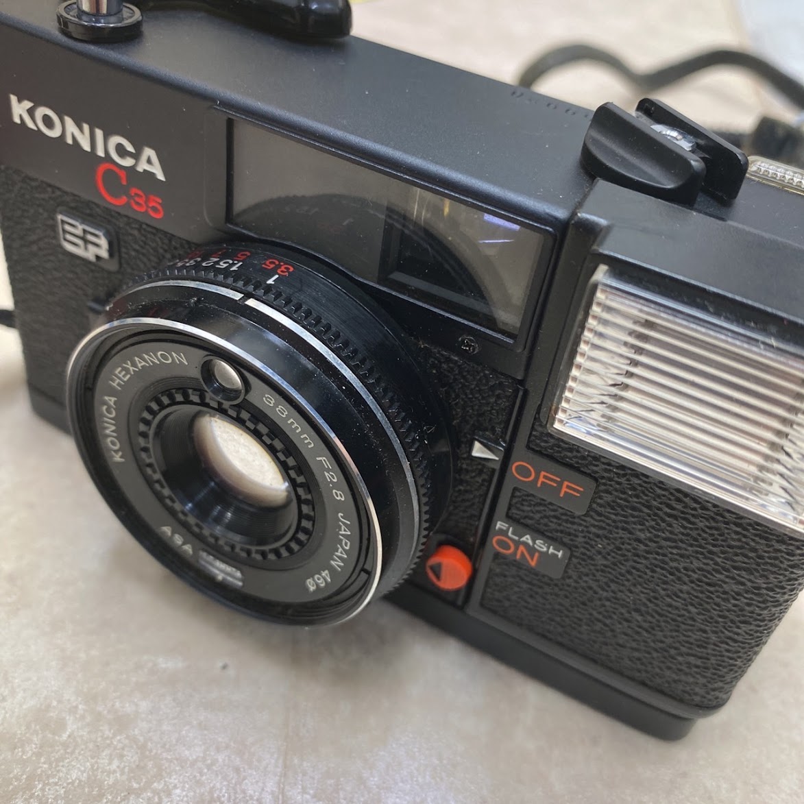 コニカ C35のカメラをお買取り致しました！