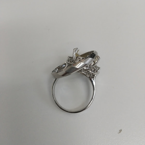Pt900のリングをお買取り致しました！