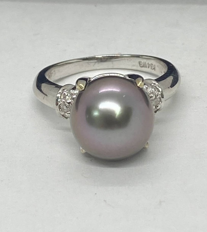 K14WGのダイヤ付きパールリングをお買取り致しました！